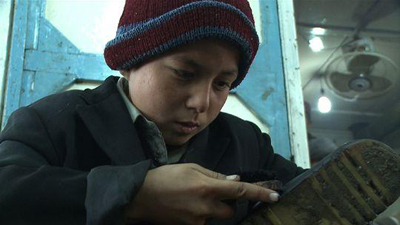 Junge Afghanen zwischen Tatendrang und Burka