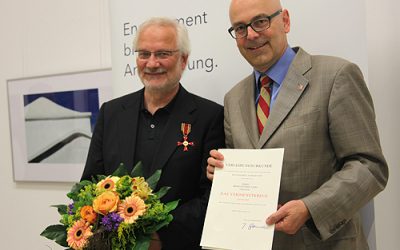 Bernd-Günther Nahm mit dem Bundes-Verdienstorden ausgezeichnet